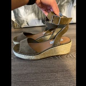 Steve Madden espadrilles